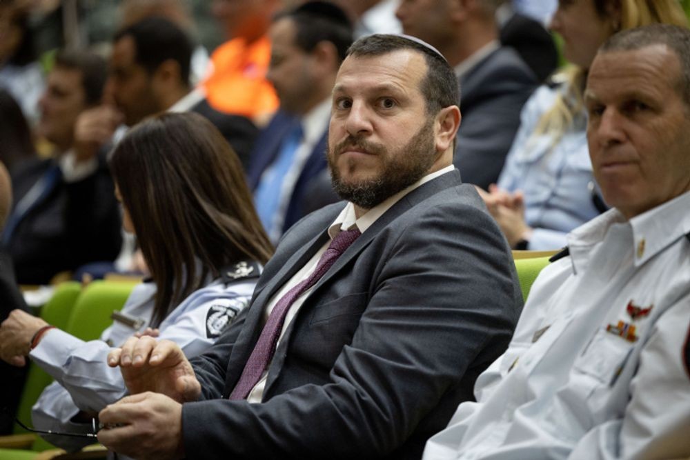 وزير إسرائيلي يهاجم رئيس الشاباك ويطالبه بالاستقالة..فما السبب؟
