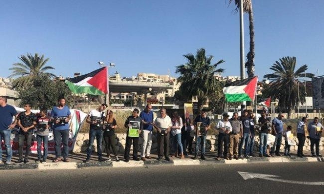 في يوم الأسير الفلسطيني.. أوضاع الأسرى من سيء إلى أسوأ
