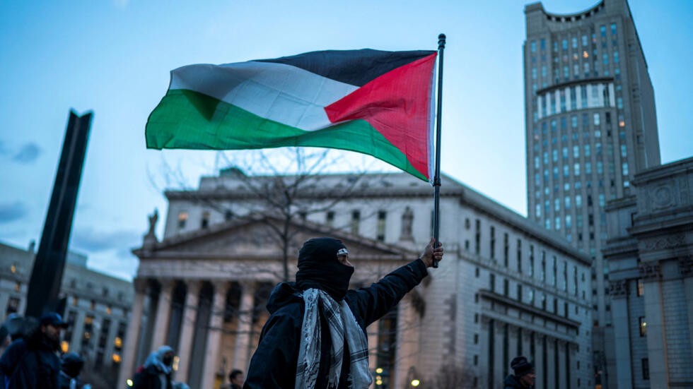 التجمّع: الاعتراف بالدولة الفلسطينية خطوة مهمة للشعب الفلسطيني في تقرير مصيره