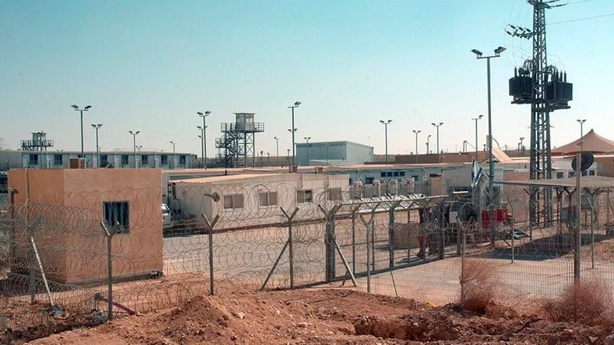 تفاصيل مروّعة..محامي يكشف عن الأوضاع الصعبة التي يعيشها الأسرى في سجون الاحتلال