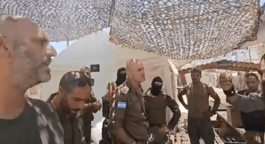لماذا اعتقلت الشرطة العسكرية جنود بالاحتياط في معتقل "سدي تيمان"؟