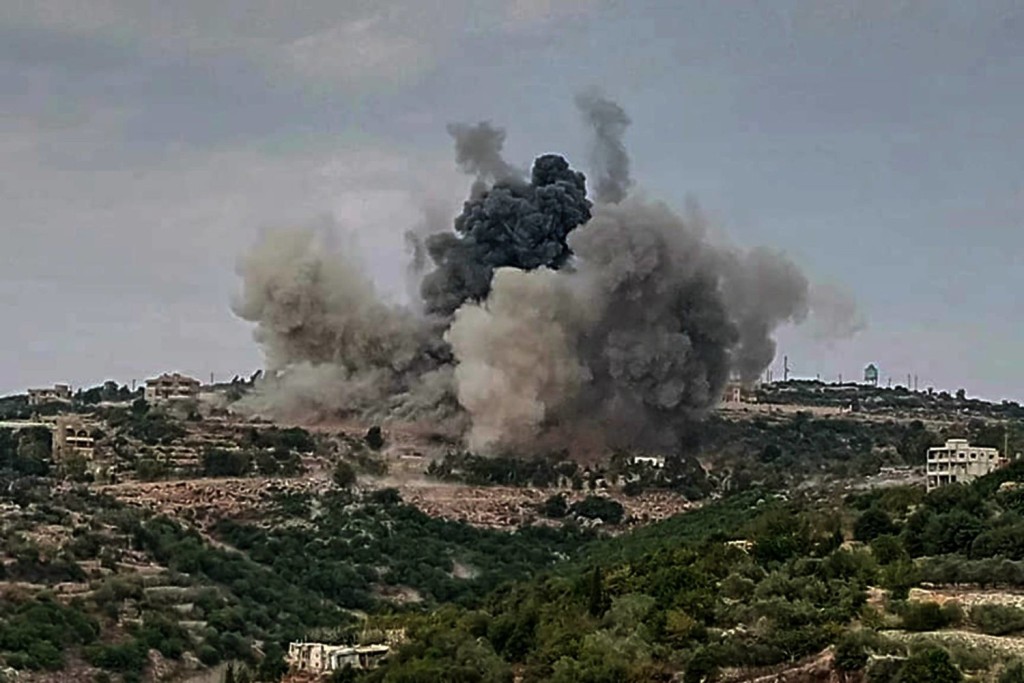 استطلاع: نحو نصف الإسرائيليين يؤيدون شن هجومًا استباقيا ضد إيران ولبنان