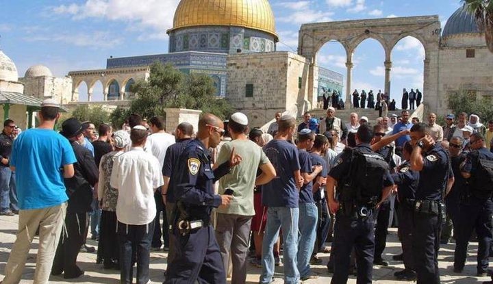 نشطاء وقيادات في أراضي48: استباحة المستوطنين للأقصى تشير إلى خطورة المرحلة وتنذر بحرب دينية