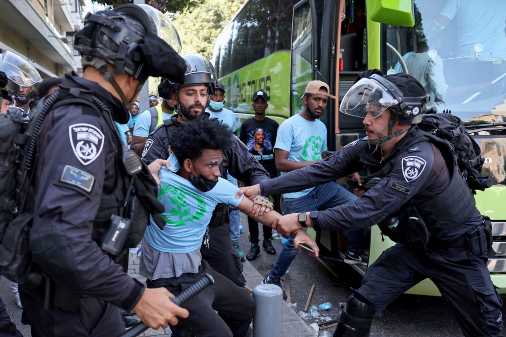 قتيلان في تل أبيب