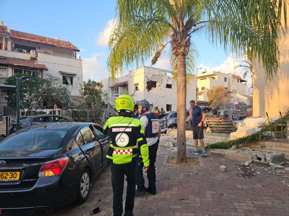 حزب الله يقصف منطقة حيفا ومناطق واسعة في شمال "إسرائيل"