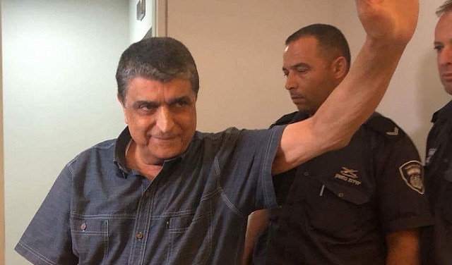 اعتقال القيادي في حركة أبناء البلد رجا اغبارية من منزله في أم الفحم