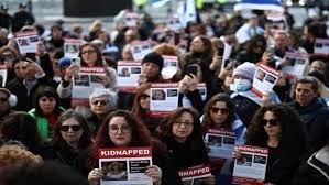 عائلات المحتجزين الإسرائيليين تطالب نتنياهو بتوضيحات ومعلومات أمنية حول مصير أبنائهم