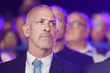 الحكومة تطلب من المحكمة العليا شطب الالتماسات ضد إقالة رئيس الشاباك