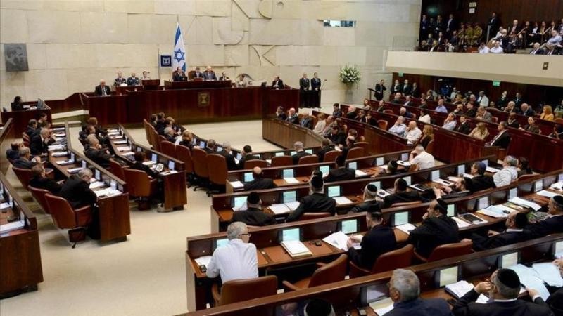 التجمّع: ما يجري في الكنيست حملة فاشية لترهيب الصوت الرافض للإبادة في غزّة